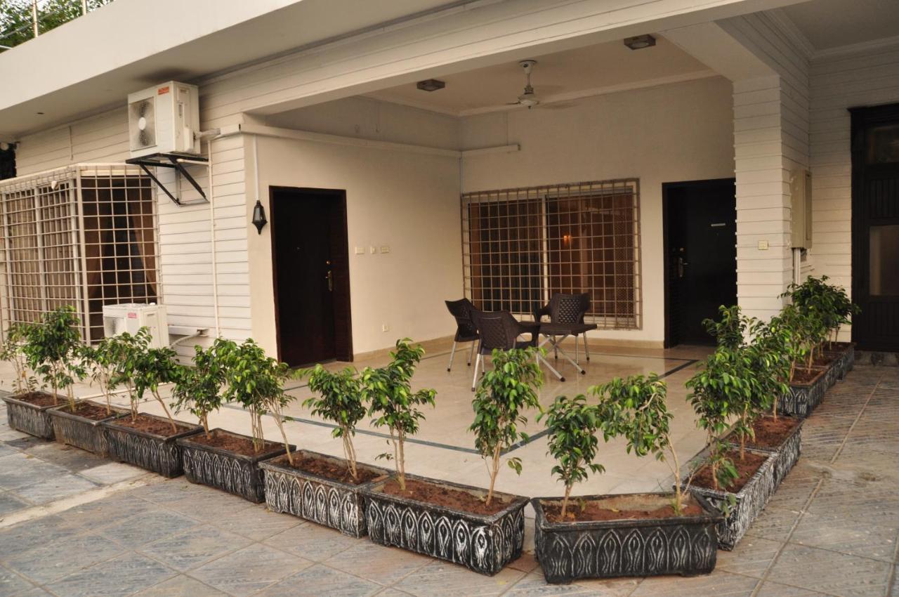 Reina Boutique Hotel - G6/3 Islamabad Exteriör bild