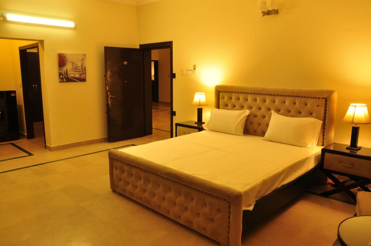 Reina Boutique Hotel - G6/3 Islamabad Exteriör bild